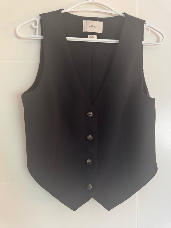 Wilfred Other - Wilfred Black Minimalist Labeled Vest